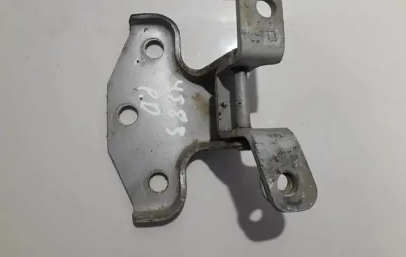 KIA Carnival Front door upper hinge