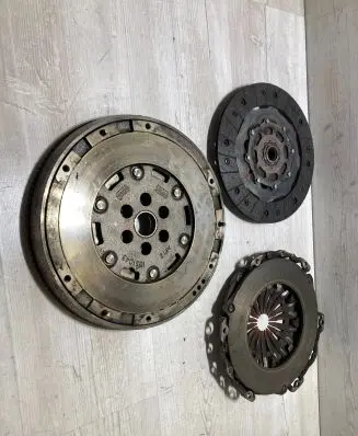 Citroen C3 Aircross Dual mass flywheel 9812748580