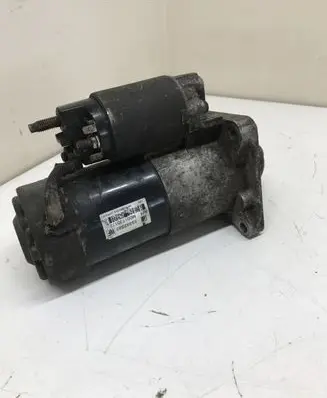 Opel Insignia A Starter motor