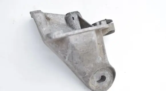 Audi 80 90 S2 B4 Gearbox mounting bracket 853399114