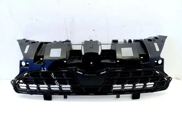 Toyota Yaris Cross Front bumper upper radiator grill 531110DB20 531010DB30