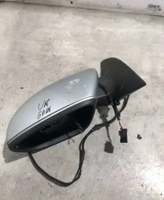 Volkswagen Scirocco Front door electric wing mirror 1K8857933A