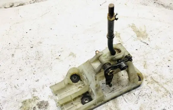 Mitsubishi Carisma Gear shifter/selector