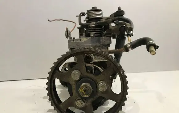 Volkswagen PASSAT B3 Fuel injection high pressure pump 028130108Q 0460484071