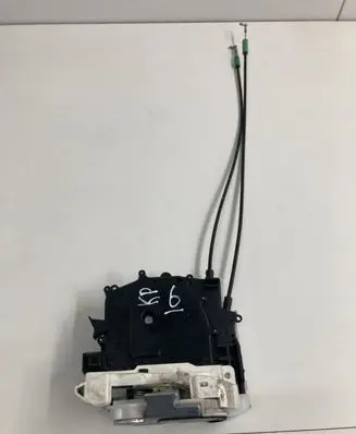 Mitsubishi Outlander Front door lock 10805