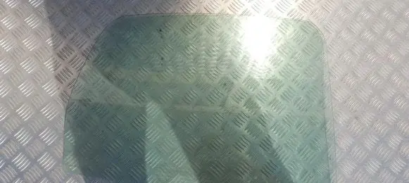 Citroen C3 Rear door window glass