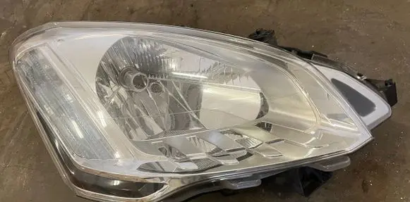 Citroen Berlingo Headlight/headlamp 9806306580 90043838 080630658000V