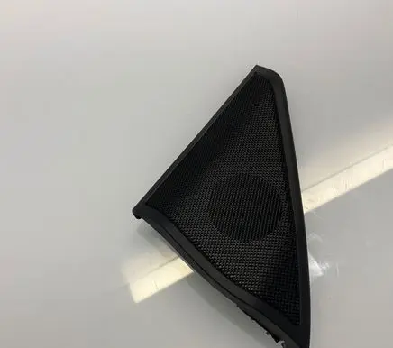Mercedes-Benz E W212 Front door speaker cover trim A2127200148 07195000 2127200148