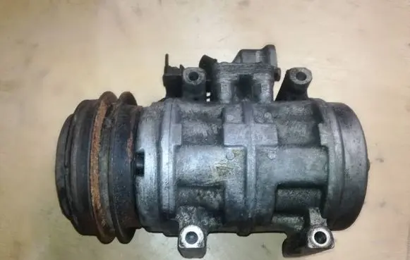 Mercedes-Benz SL R107 Air conditioning (A/C) compressor (pump) 1161310101