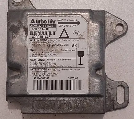 Renault Laguna I Airbag control unit/module 550536200 8200101442 A201AC04161