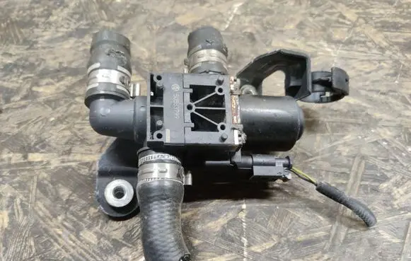 Alfa Romeo Giulia Other engine bay part 50583799