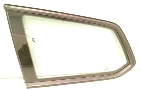 Volkswagen PASSAT B8 Rear side window 3G9845297 43R00082