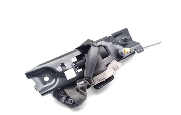 Volvo XC70 Front seatbelt 39806016 924113 R8630467
