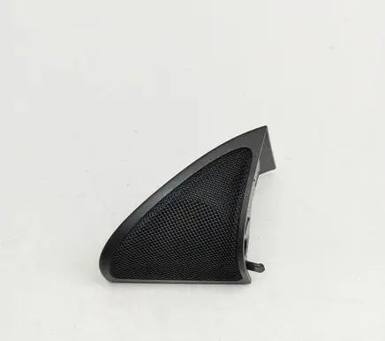 Mercedes-Benz CLA C117 X117 W117 Front door speaker A2468200302 A1177200111