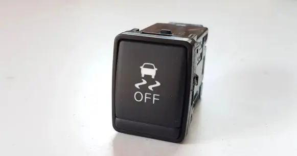 Nissan Navara D23 ESP (stability program) switch 9814K2