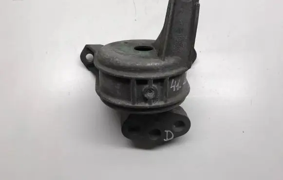 Opel Astra H Engine mount bracket 13125627 24427298