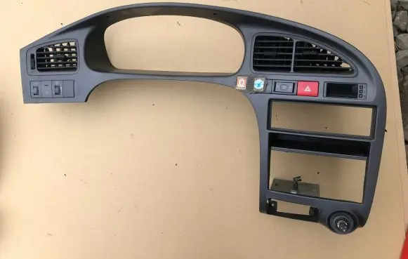 Hyundai Elantra Dashboard trim