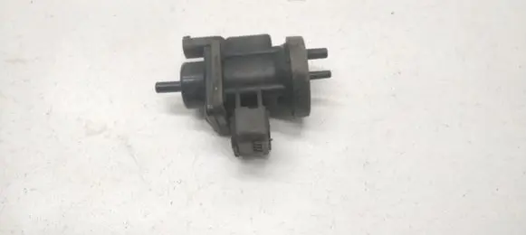 Mercedes-Benz E W210 Turbo solenoid valve A0005450427 4715396