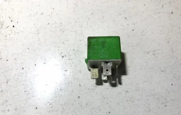 Citroen Xsara Picasso Other relay 03531