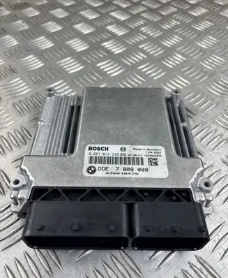 BMW 5 E60 E61 Engine control unit/module 7809000