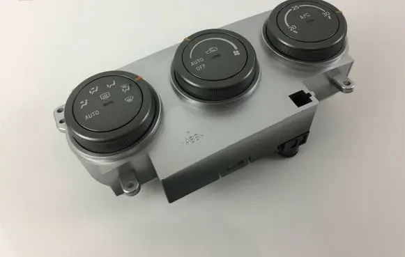 Subaru Impreza III Climate control unit A0200068A02001 Z1813