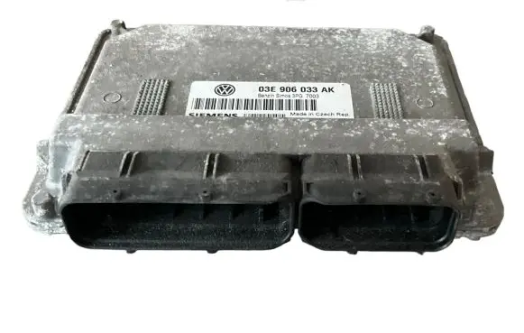 Volkswagen Polo IV 9N3 Engine control unit/module 03E906033AK