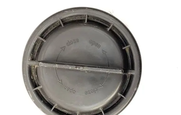 Opel Astra J Headlight/headlamp dust cover 14735400