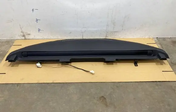 Maserati Ghibli Third/center stoplight 06700193920