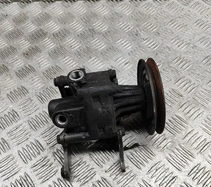 BMW 5 E34 Power steering pump
