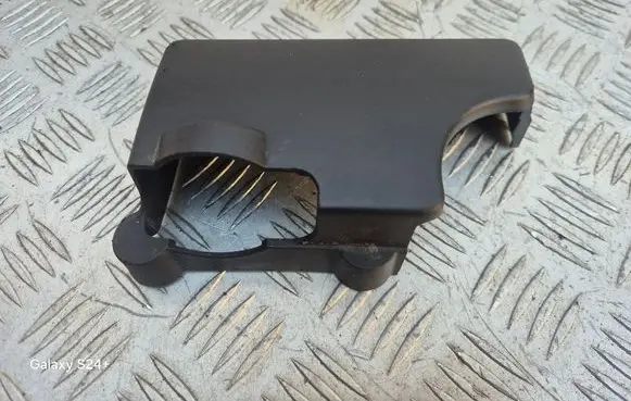 Other engine bay part