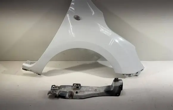 Mercedes-Benz Citan W415 Fender