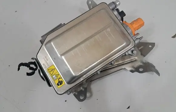 BMW i4 Hybrid/electric vehicle battery fan 5A9D015 5A8D9F9