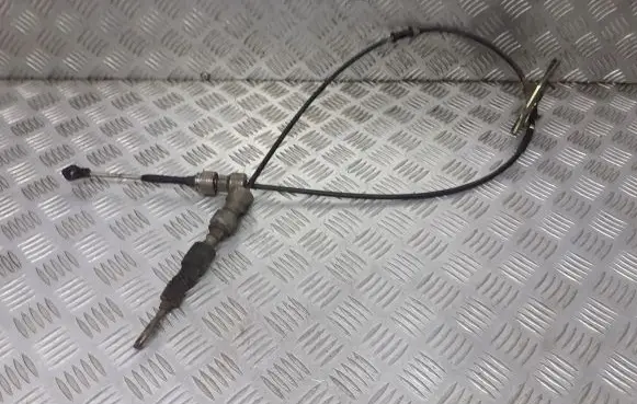 Nissan Murano Z50 Gear shift cable bracket 