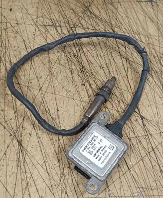 Mercedes-Benz C W205 Lambda probe sensor A0009053503