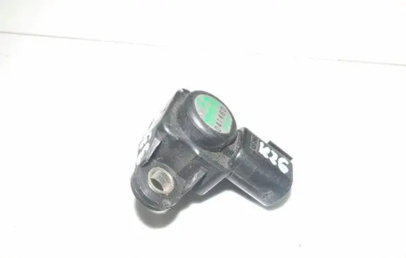 Mercedes-Benz C W203 Air pressure sensor A0041533228