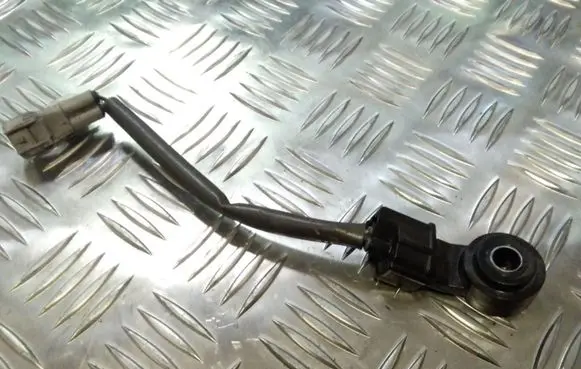 Toyota Prius (XW30) Detonation knock sensor 1710001111 8961502020