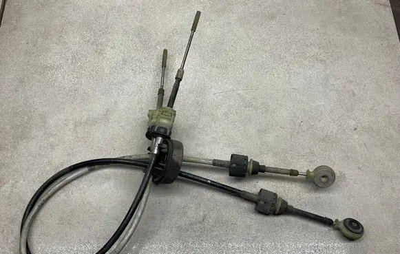 Opel Signum Gear shift cable linkage 55355351