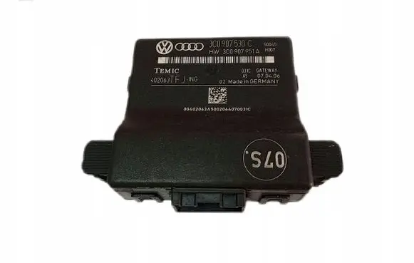 Volkswagen PASSAT B6 Gateway control module 3C0907530C