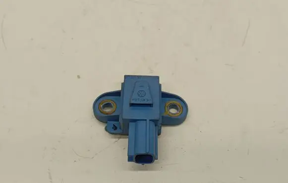 Volkswagen PASSAT B6 Airbag deployment crash/impact sensor 1K095557A