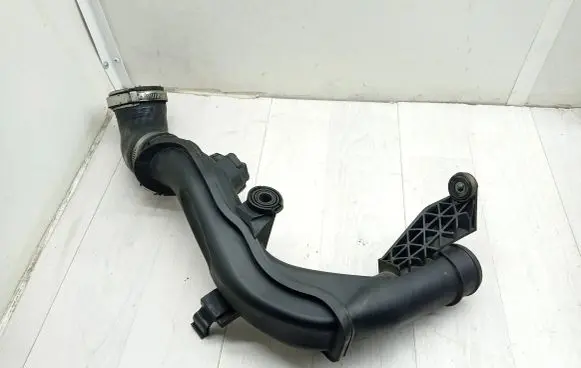 Audi A3 S3 8P Intercooler hose/pipe 5N0145770A 1K0145762EL 03896051C