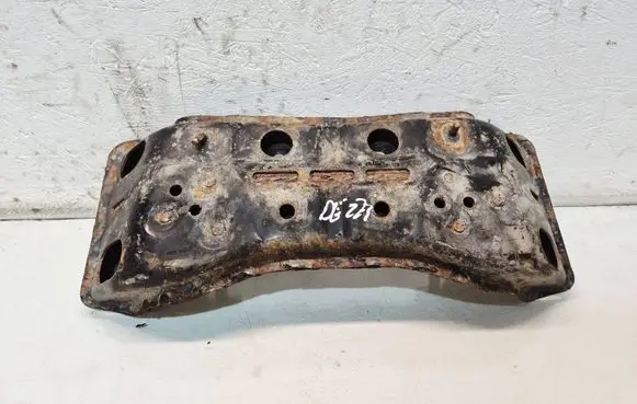 Lexus GS 300 350 430 450H Gearbox mounting bracket