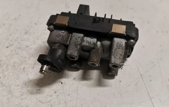 BMW 3 F30 F35 F31 Turbine electric control actuator 9267214