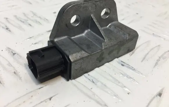 Nissan X-Trail T30 Airbag deployment crash/impact sensor FACN005X180809