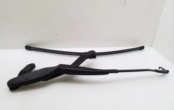 Mercedes-Benz CLS C218 X218 Windshield/front glass wiper blade A2188200344 3392125722
