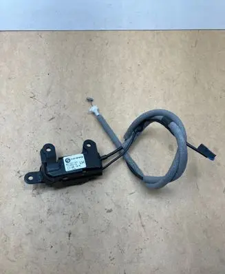 BMW X5 F15 Tailgate lock latch 7183196 51247183196 964021107