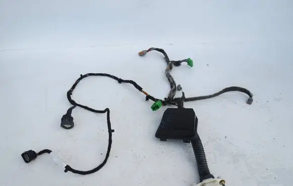 Volvo XC70 Front door wiring loom 8697909
