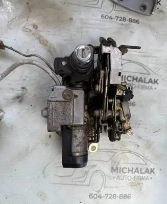 Mercedes-Benz E W124 Tailgate lock latch 00349523