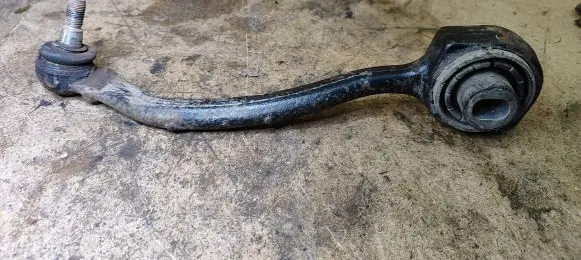 Mercedes-Benz CLK A209 C209 Front lower control arm/wishbone