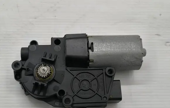 Volvo XC60 Sunroof motor/actuator 30799673