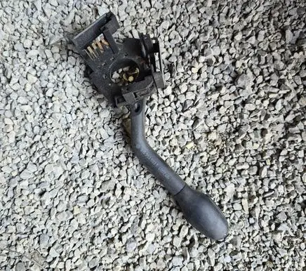 Volkswagen PASSAT B4 Wiper control stalk 1H5953503T